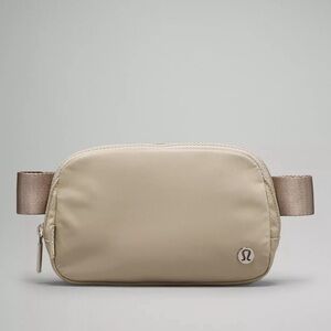 Lulu Lemon Crossbody NEW!